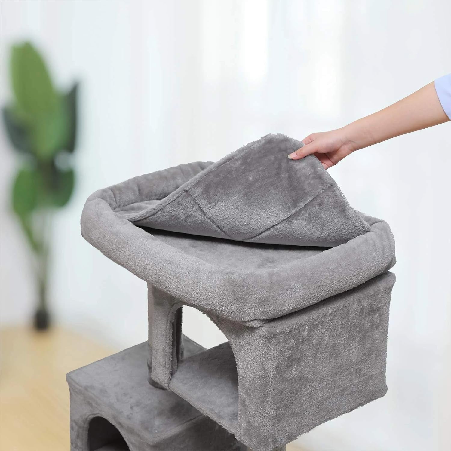 Cat Tree, 33.1-Inch Cat Tower, L, Cat Condo for Large Cats up to 16 Lb, Large Cat Perch, 2 Cat Caves, Scratching Post, Light Gray UPCT61W