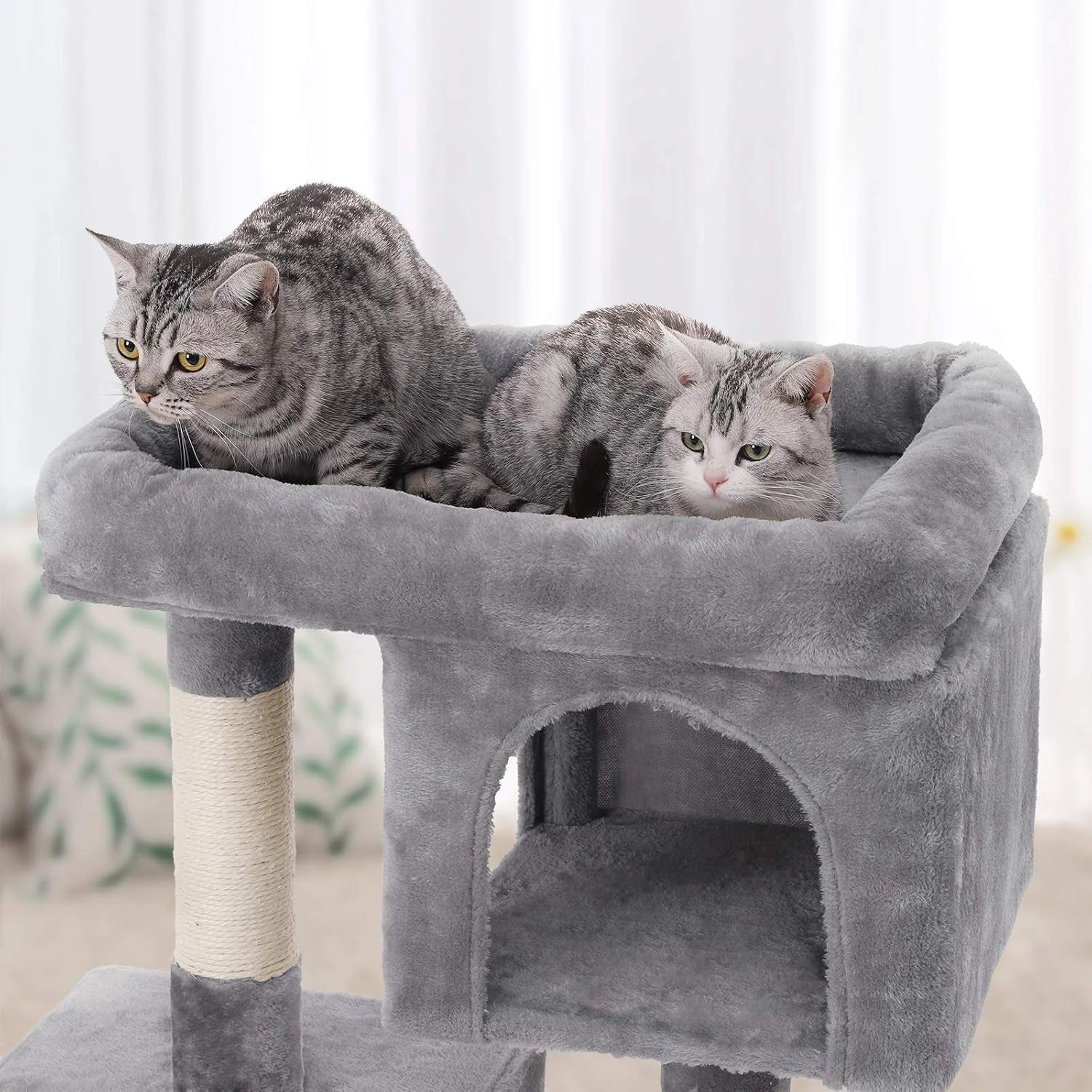 Cat Tree, 33.1-Inch Cat Tower, L, Cat Condo for Large Cats up to 16 Lb, Large Cat Perch, 2 Cat Caves, Scratching Post, Light Gray UPCT61W